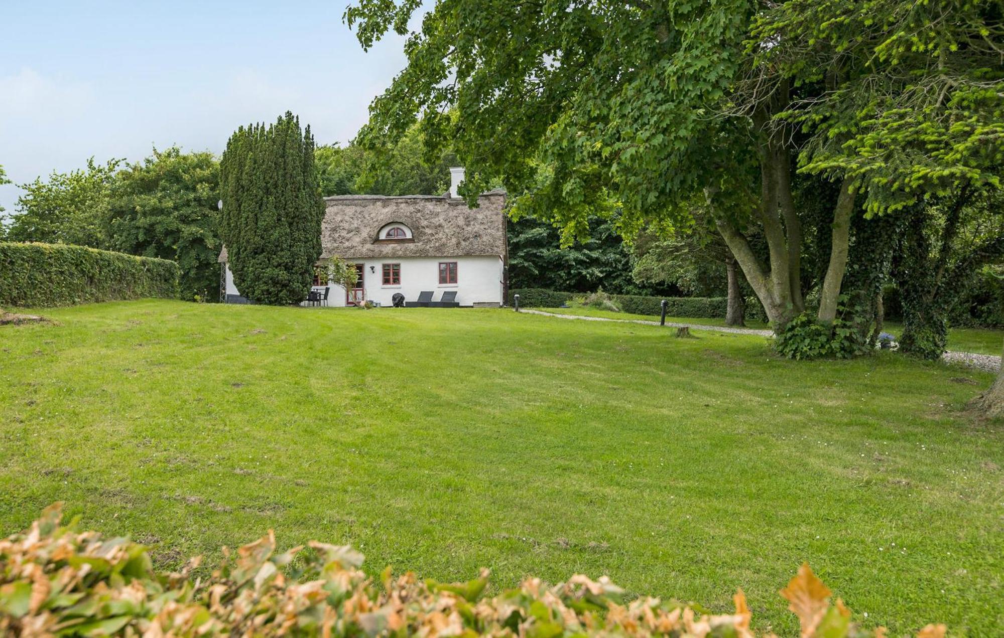 Lovely Home In Augustenborg With Wifi Asserballeskov ภายนอก รูปภาพ